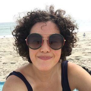 Meet your Posher, Claire